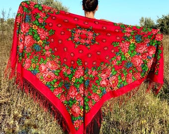 Ukrainian Big Piano Shawl, Vintage Wool Red Russian Pavlovo Posad