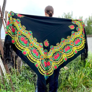 30s Antique Ukrainian extra large floral wool shawl, Russian slavic vintage scarf, pavlovo posad shawl, flamenco shawl, Polish tablecloth