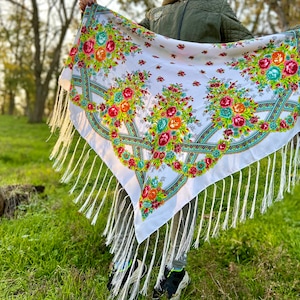 Ukrainian folk white neck scarf, women Russian shawl with fringe, Polish Floral square Scarf, Slavic Eastern European babushka shawl