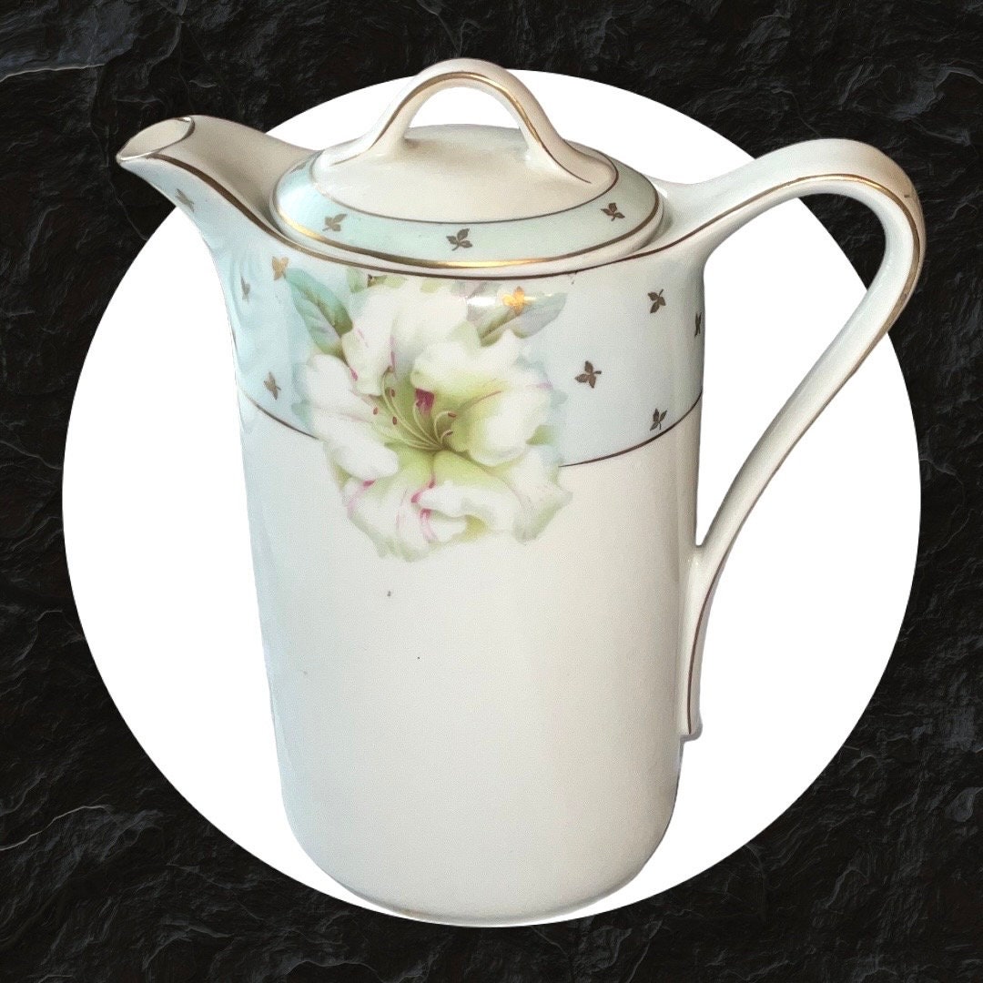 P.V. Vessra Antique Porcelain Floral W Gold Accents Lidded Pot  display picture 1