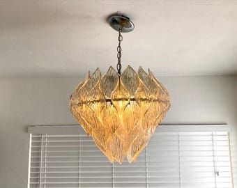 Lustre grande em acrílico Lucite dobrado estilo Kalmar, estilo moderno de meados do século XX