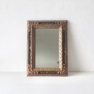 Miroir Mural Rectangulaire Orné de Style Baroque Noir Doré par Turner Mid-Century États-Unis