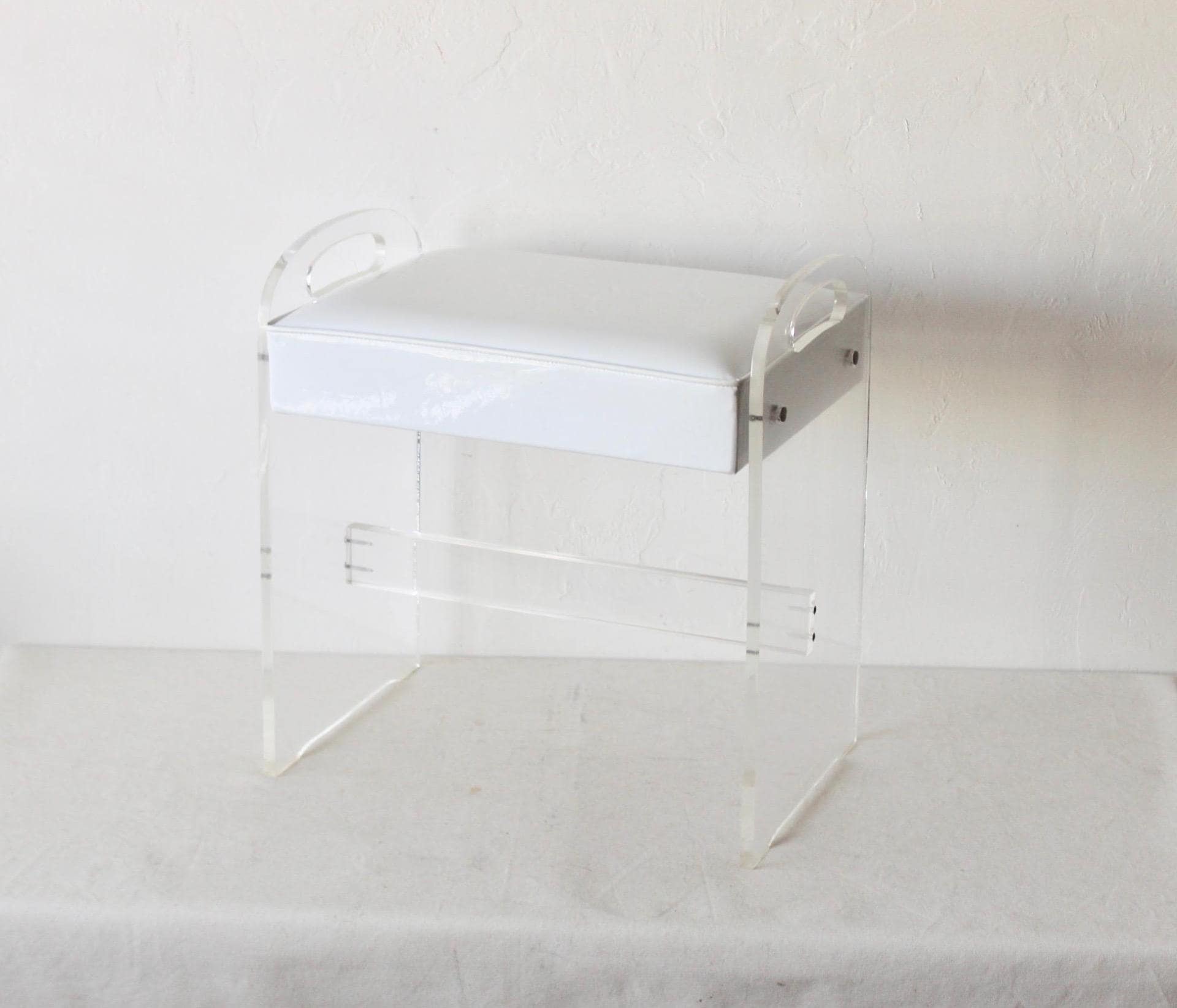 Hill Manufacturing Corp NY Mid century Modern Sculptural Lucite Stool Footstool Vanity Stool Padded White Vinyl Seat Etsy UK
