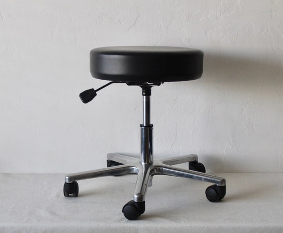 Clinton Modern 5-leg Pneumatic Stool With Cast Aluminum Base Black