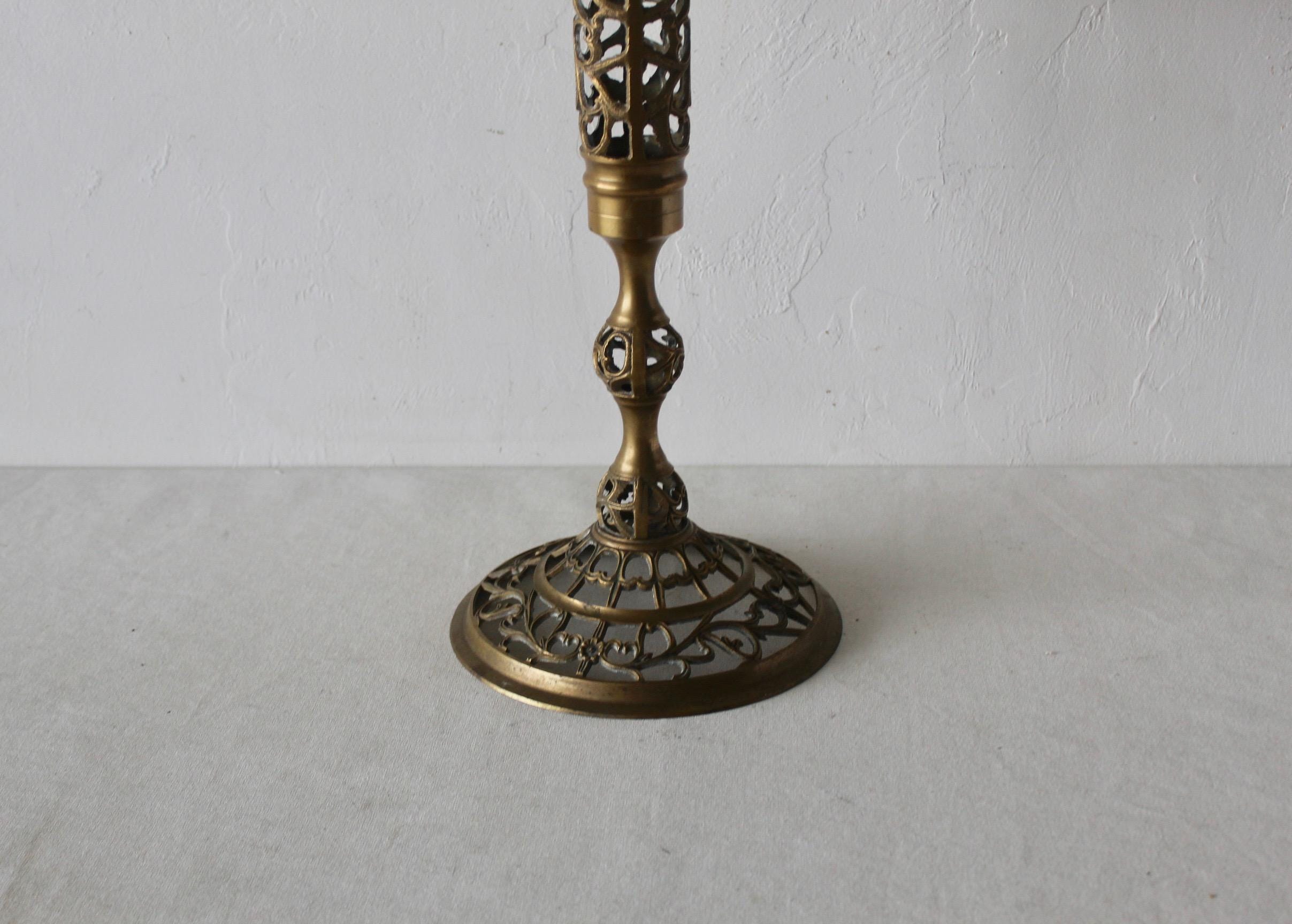 大理石と真鍮のスタンドテーブル 穴あき網目真鍮台座大理石トップドリンクサイドテーブル - Etsy 日本