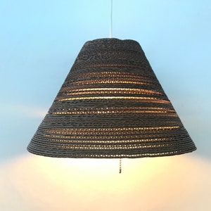 Lámpara colgante de cartón corrugado vintage natural