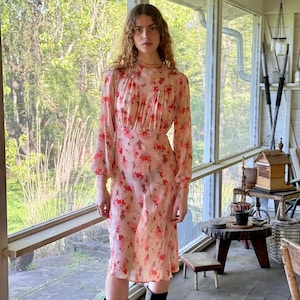 1930s pink silk floral bias cut midi cocktail dress balloon sleeves