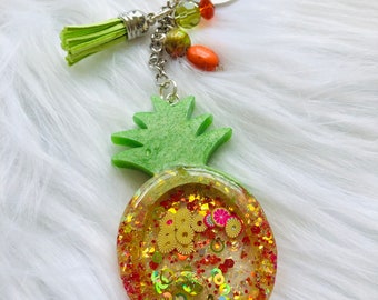 Pineapple shaker keychain, key ring