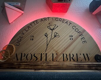 Letrero de madera iluminado personalizado para cafetería: decoración rústica quemada a mano