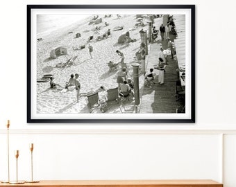 Kunstdruck Menschen am Strand in Miami Beach Florida 1939 Sommer am Meer Historische Schwarz Weiß  Fotografie Vintage Art