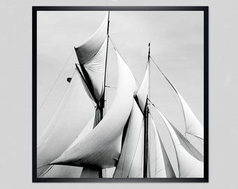 Segel der Yacht Ramona 1888 - Kunstdruck Poster ungerahmt Fotokunst schwarz-weiss Fotografie - abstrakt - Vintage Bilder maritim Nautik