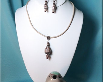 Yellowhammer Finch Bird Egg Necklace Set with 3mm Light Beige Leather Cord