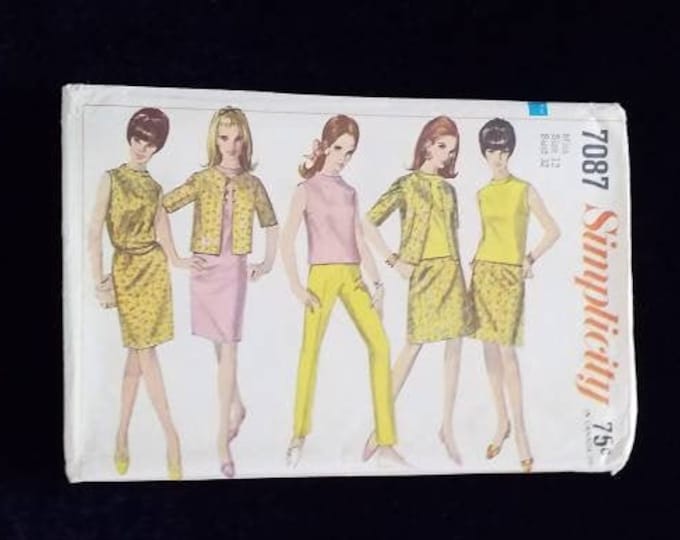 Vintage Simplicity ladies suit sewing pattern size 12