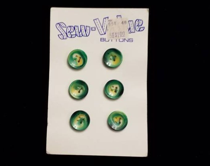 Vintage Sew-Value button card with green white and yellow marble buttons