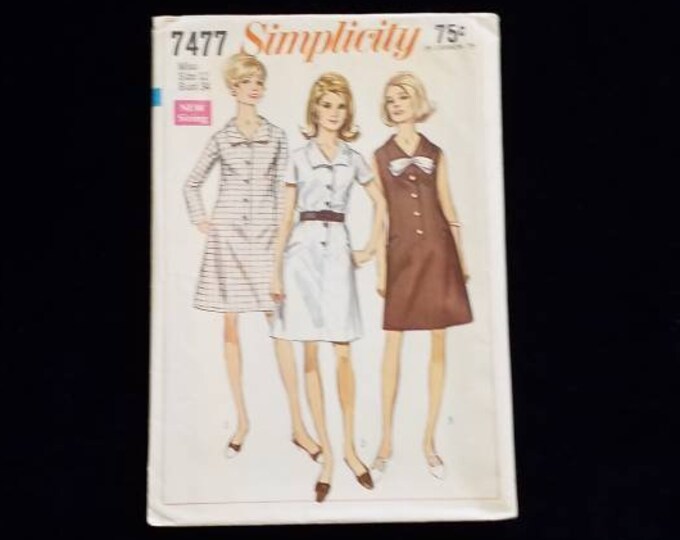Vintage 1967 Simplicity ladies button up dress sewing pattern size 12