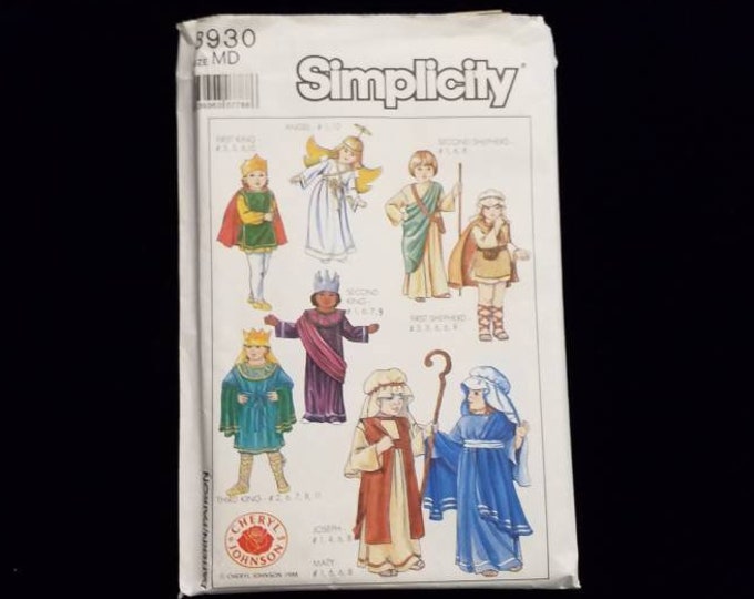 Vintage Simplicity Adults, and children's size nativity scene costume pattern.  New