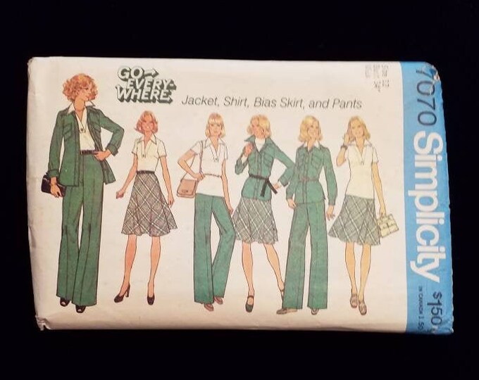 Vintage 1975 Simplicity 7070 Go Everywhere ladies outfit sewing pattern size 12
