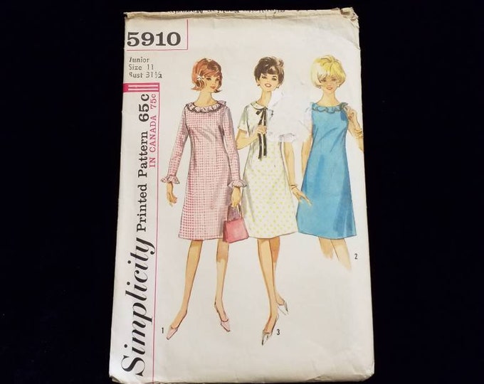 1965 Simplicity 5910 junior one piece dress vintage sewing pattern.  Size 11