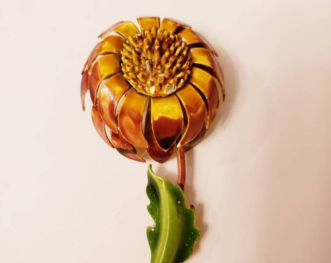 Vintage gold and green metal sunflower brooch