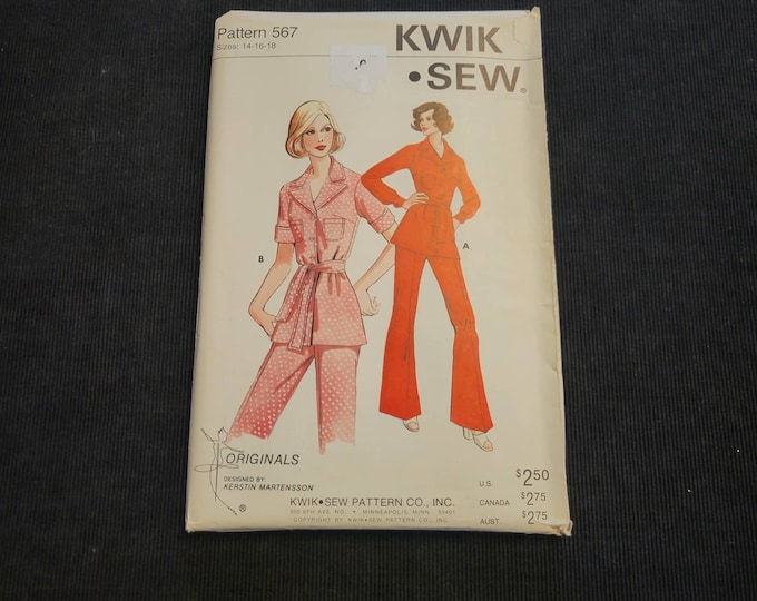 Vintage Kwik Sew 567 Ladies knit outfit sewing pattern. NIP uncut