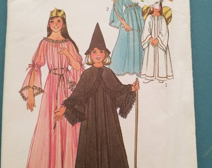 vintage girls Halloween costume sewing pattern. New old stock