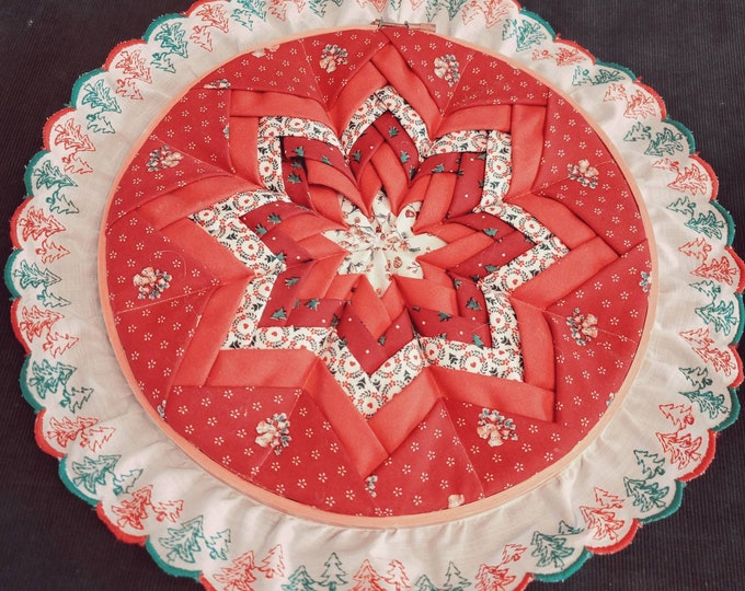 Handmade vintage holiday wreath wall hanging fabric wreath