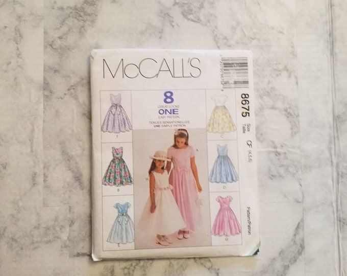 New Simplicity easy to sew summer outfit pattern.  New. Dress, skirt, pants, tank top and Jacket sewing pattern