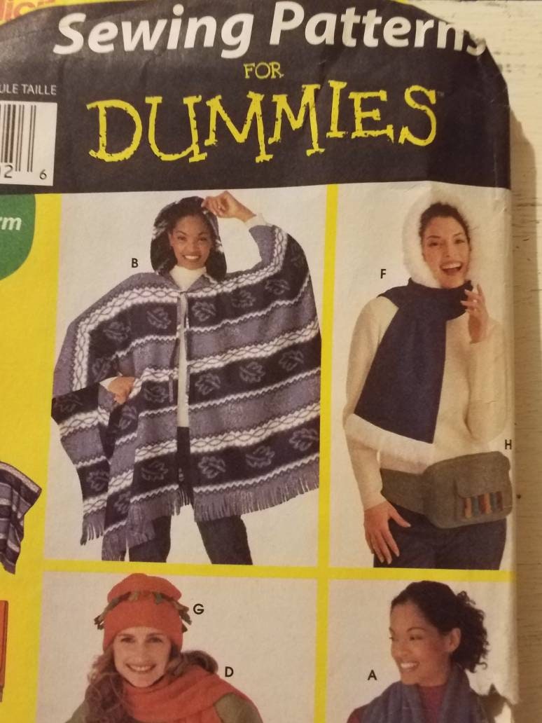 Simplicity 9822 sewing patterns for dummies fleece accessories pattern
