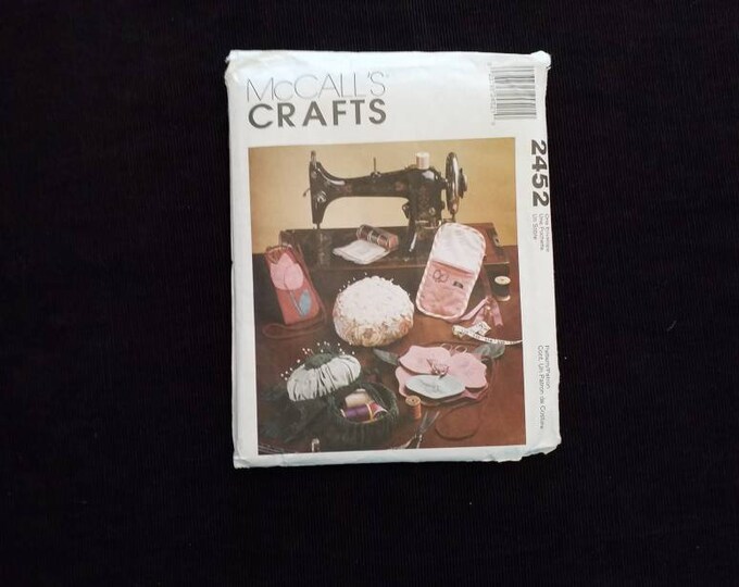 McCall's Crafts 2452. Sewing accessories sewing pattern.  New 1999