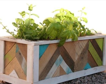 Planter box,indoor planter,outdoor planter,chevron planter,wood planter,wooden planter,rustic planter,vertical planter,wall planter