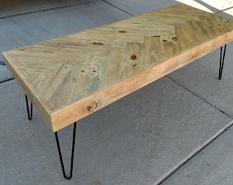 Mesa de centro, mesa auxiliar, mesa de recibidor, mesa de noche, mesa de cocina, mesa de comedor, mesita de noche, mesita de noche de madera reciclada.
