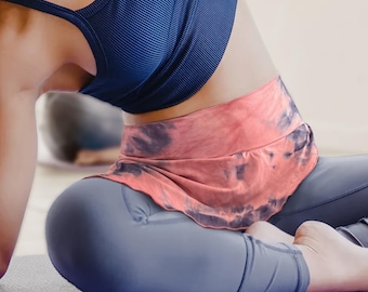 Xale Lauren Tie Dye em tom rosa claro, saia assimétrica para sobreposição e saia de ioga