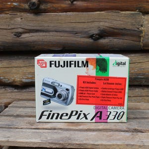 Vintage FujiFilm FinePix A330 Digital Camera In Orignal Box Tested Working