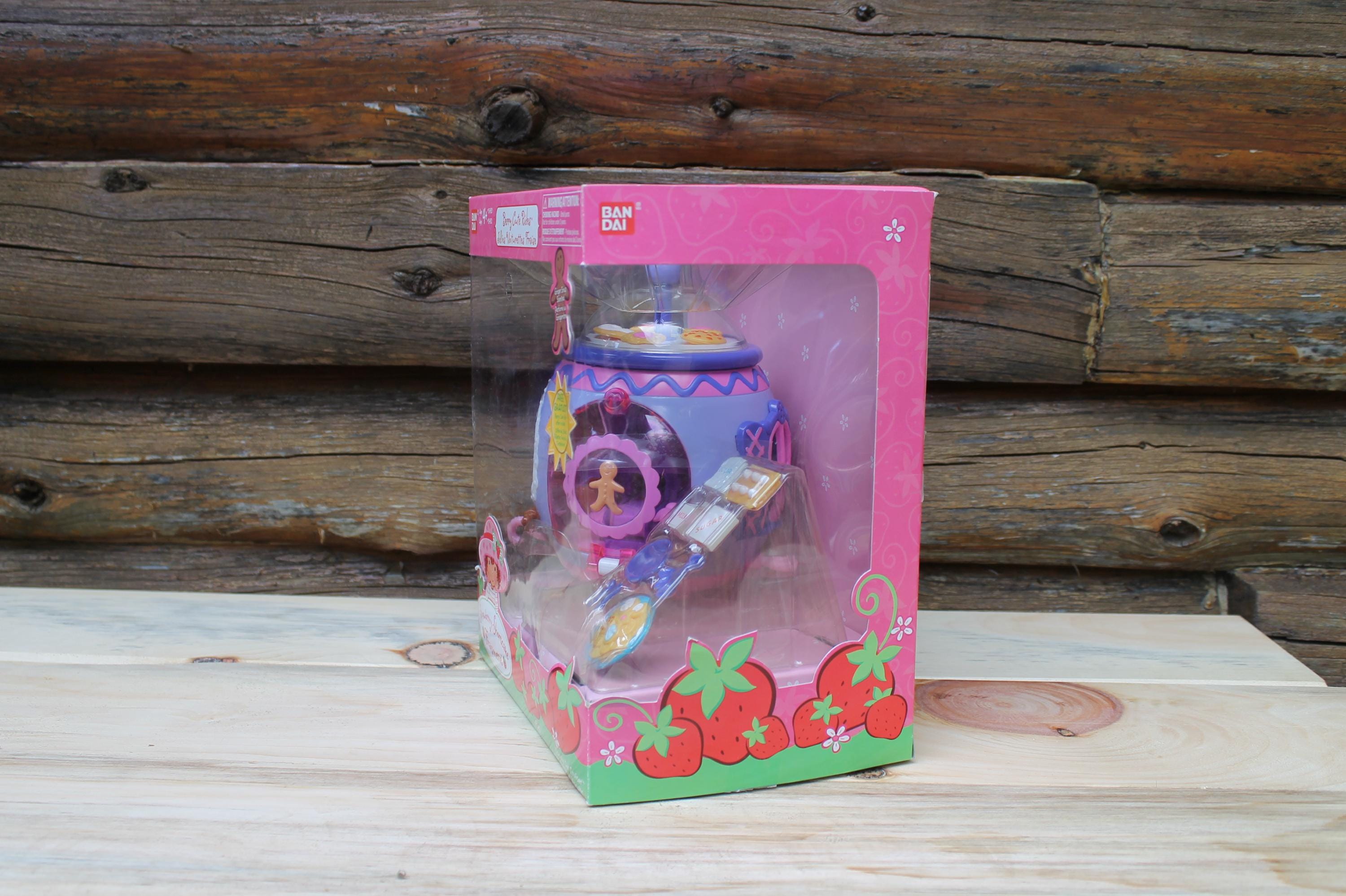 Vintage 2002 Bandai Strawberry Shortcake Berry Cute Rides Cookie