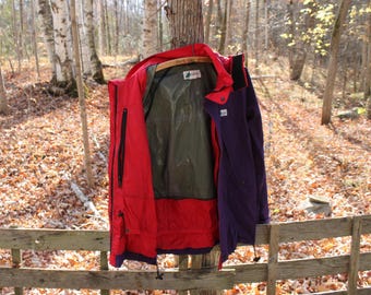 Vintage Mountain Equipment Co-op Gore-tex Purple Hooded Full Zip