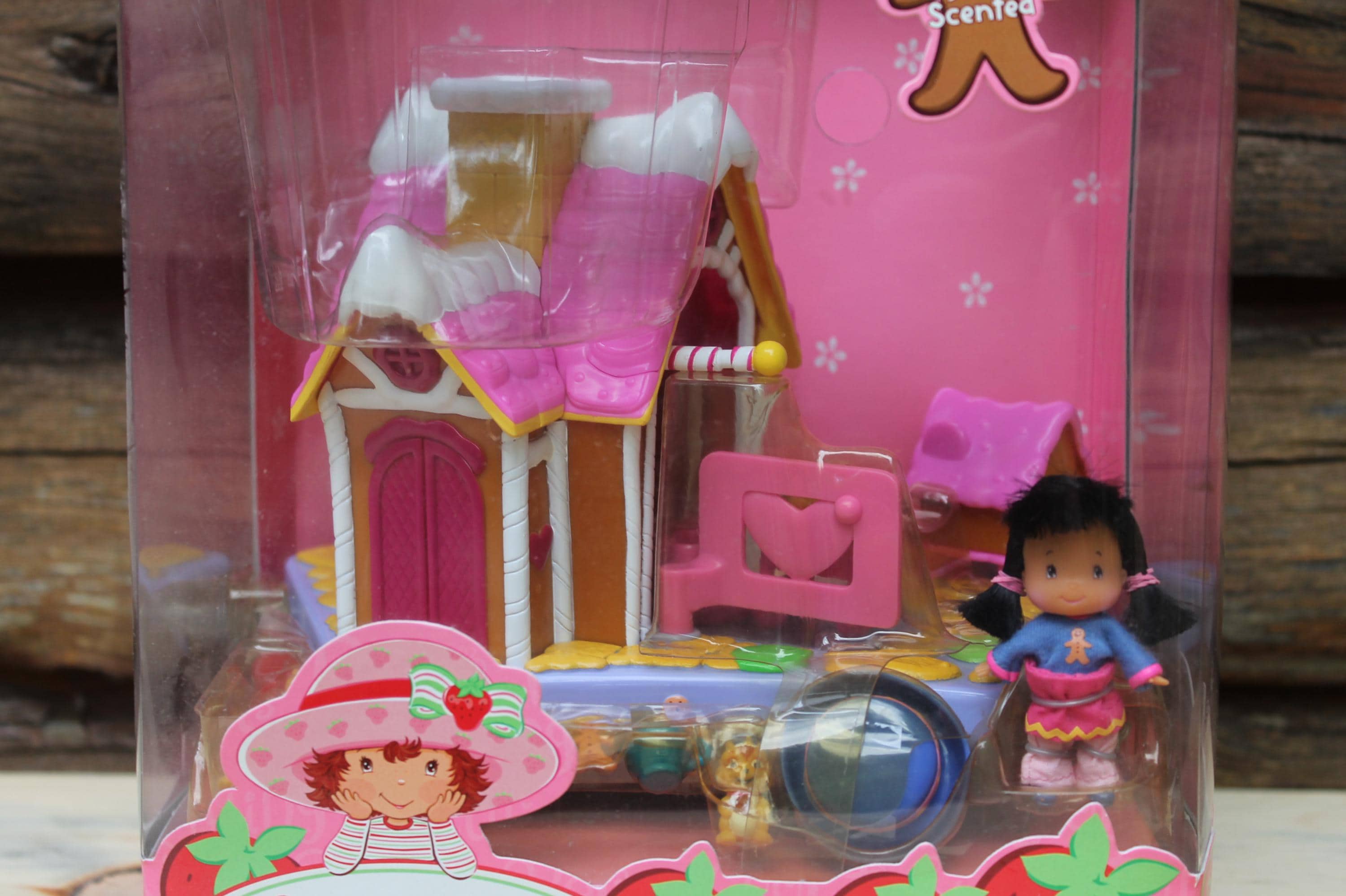 Vintage 2002 Bandai Strawberry Shortcake Berry Cute Houses Cookie