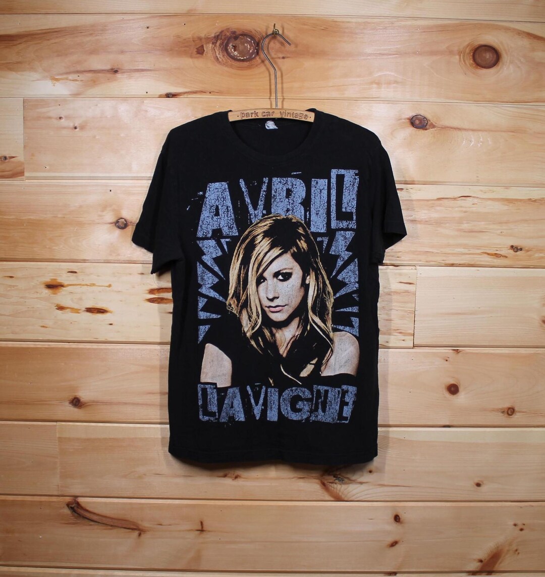 Avril Lavigne The Black Star Tour パンフレット Avril Lavigne - The Black Star Tour Brazil 2011 | website