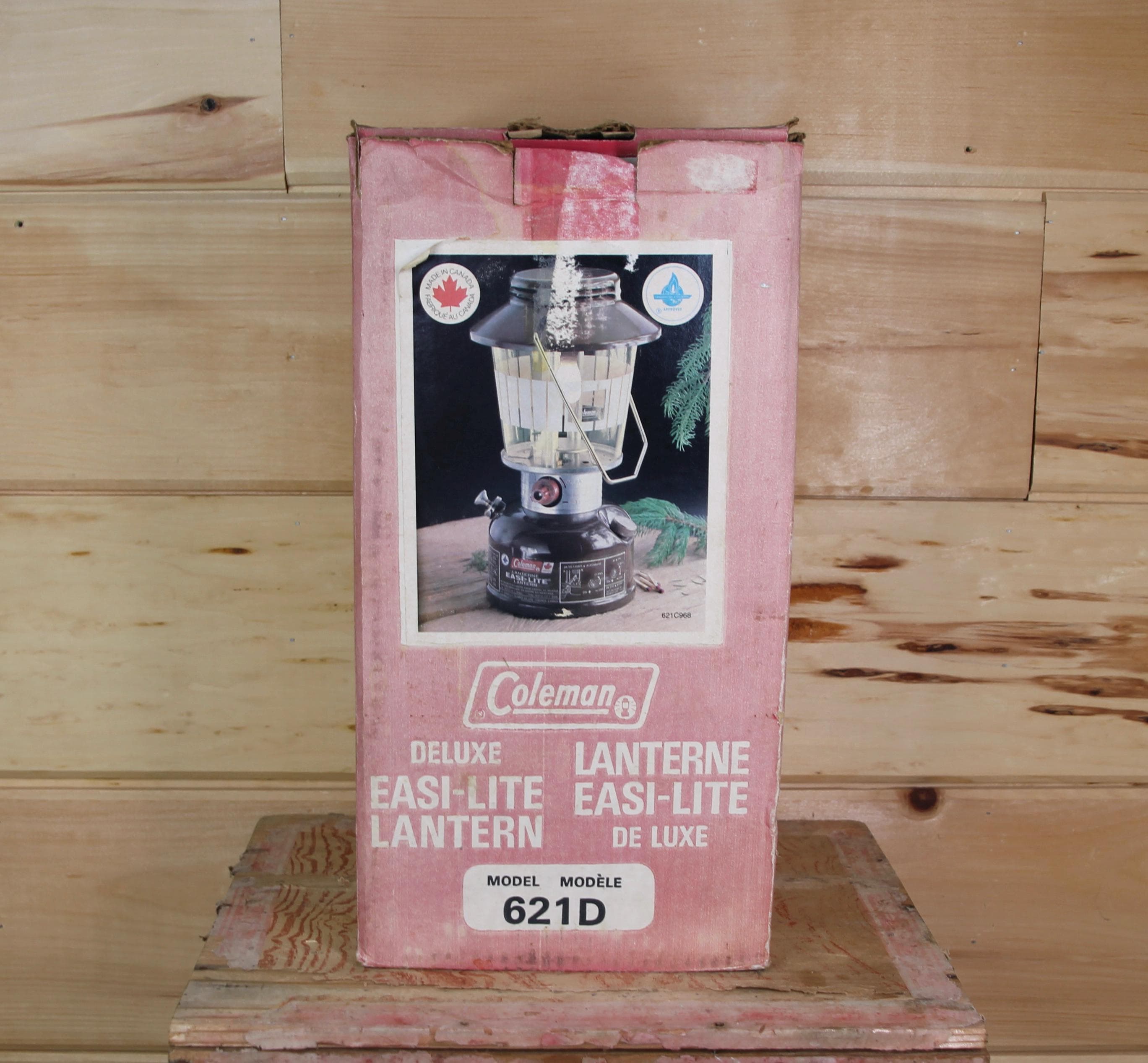 Vintage Coleman Lantern Camping Deluxe Easi-lite Model 621D in