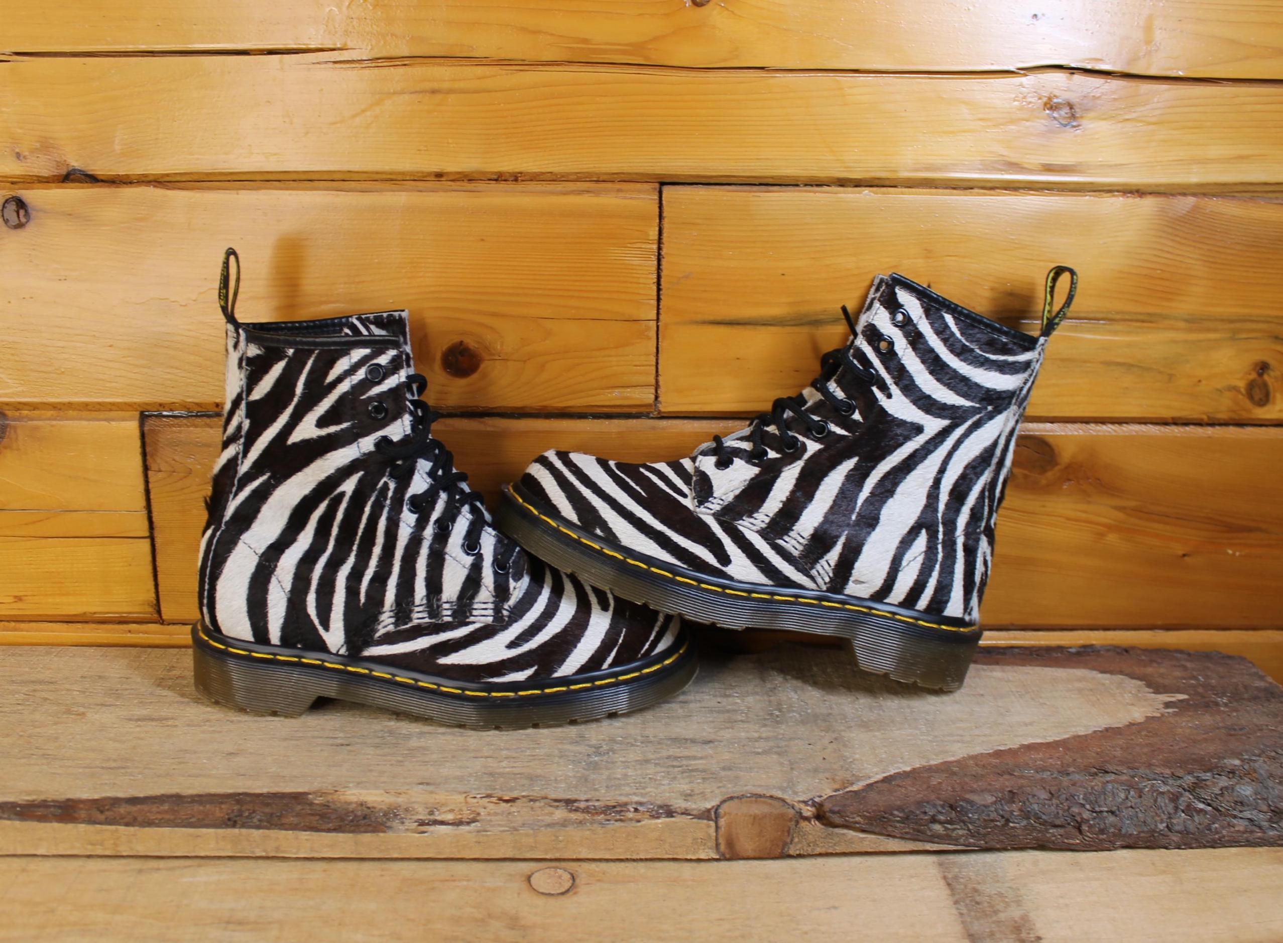 Vintage Doc Martens Black and White - Etsy
