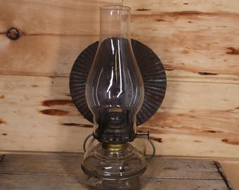 Lámpara de aceite de queroseno vintage Queen Mary con pantalla de cristal