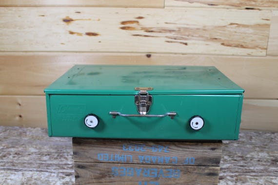 Vintage Coleman 5423 Classic Green 2 Burner Propane Camping Stove