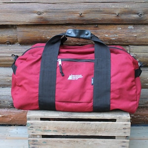Vintage Mountain Equipment Co-op MEC Red Medium Duffle Travel Gym