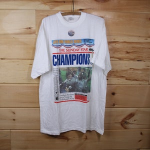 Vintage 1992 Toronto Blue Jays World Series Champions MLB Baseball White Deadstock T-Shirt Adult Size XL