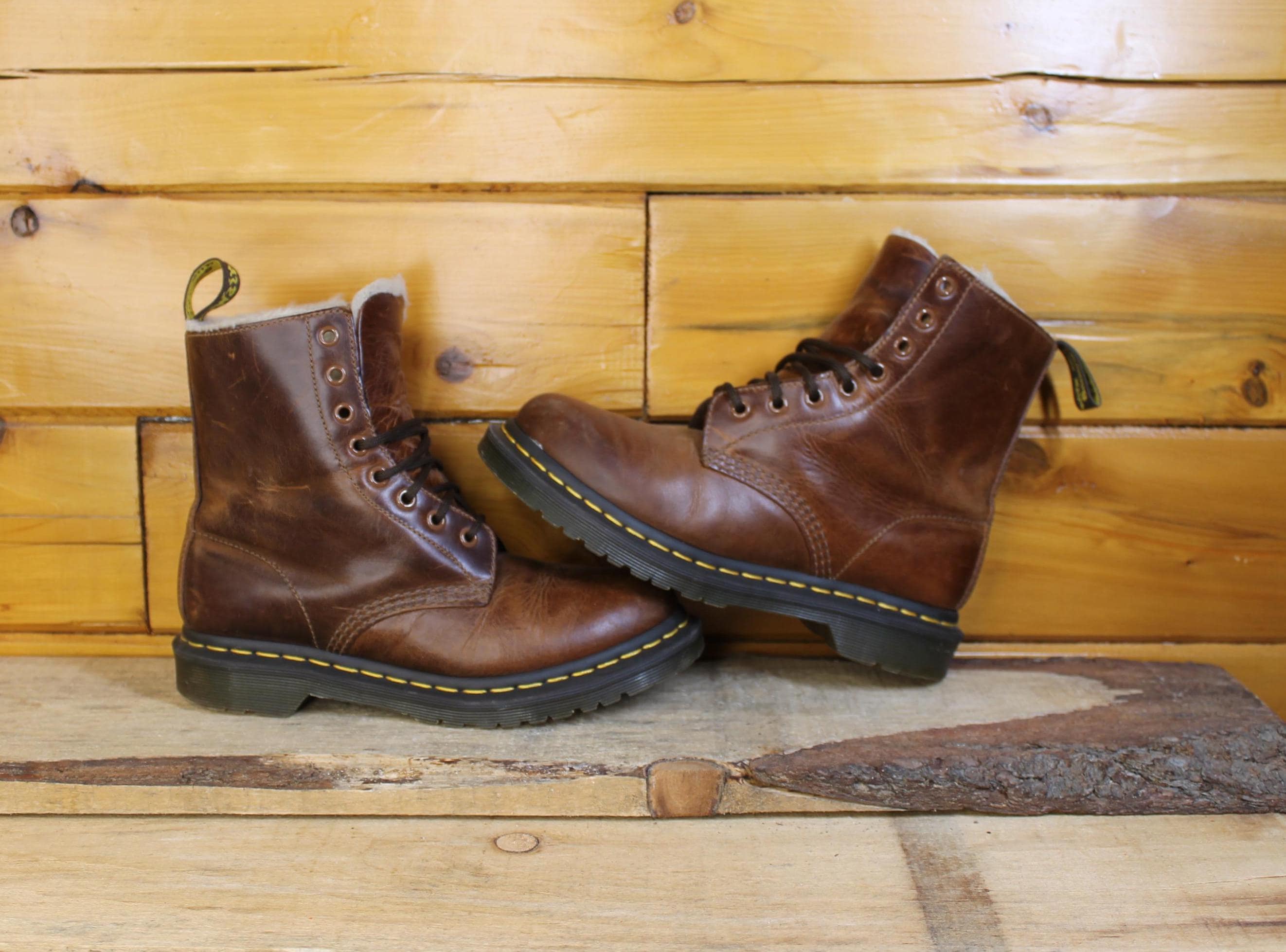 Brown dr martens - Etsy 日本