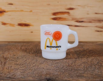 Taza de café de cristal con leche de McDonald's con texto "Buenos días, Anchor Hocking Fire King", de estilo retro, de estilo rústico