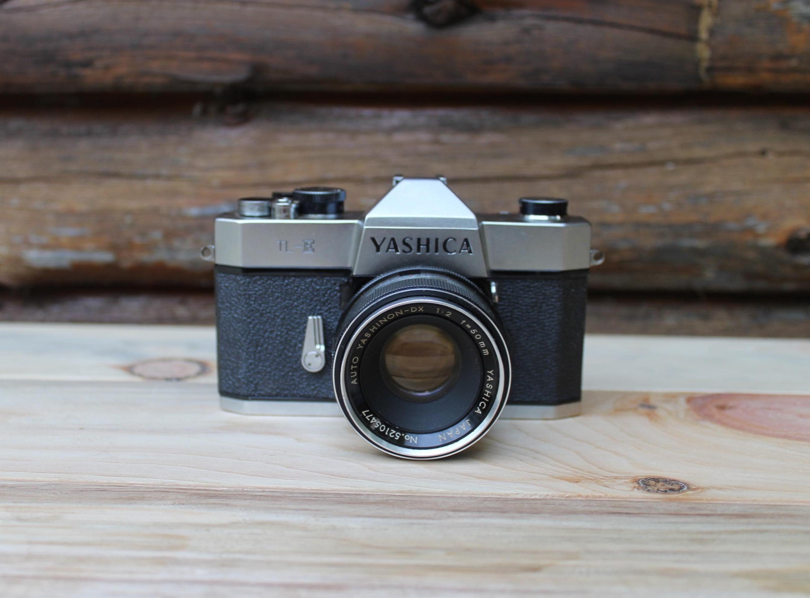 Yashica EZ-MATIC lens Yashinon 2.7 37 mm avec Porte Flash