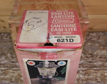 Vintage Coleman Lantern Camping Deluxe Easi-lite Model 621D in