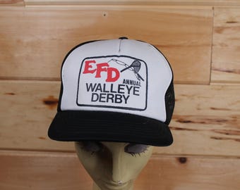 Vintage EFD jaarlijkse snoekbaarzen derby visserijtoernooi Trucker snapback hoed verstelbaar volwassen grootte