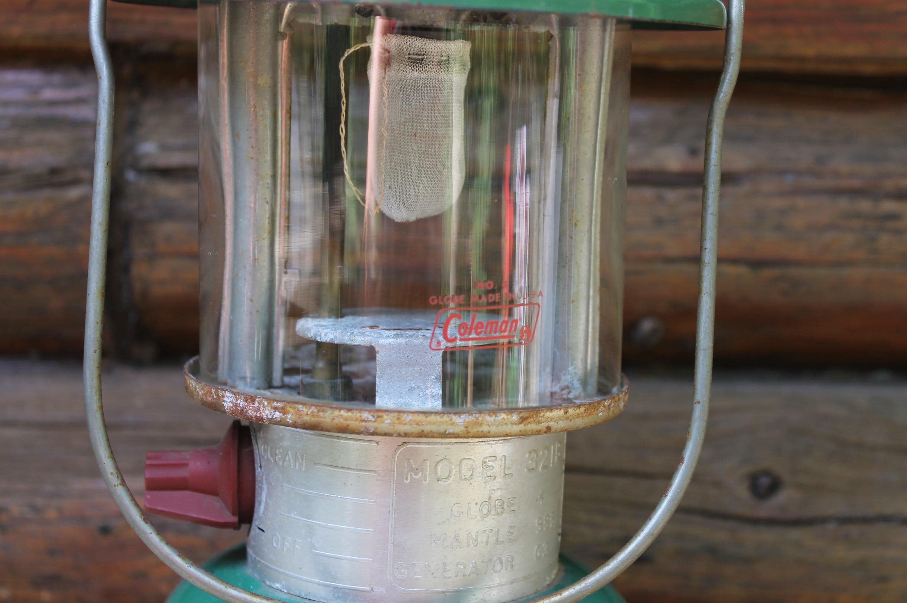Vintage Coleman Camping Easi-lite Lantern Model 321B Classic Green