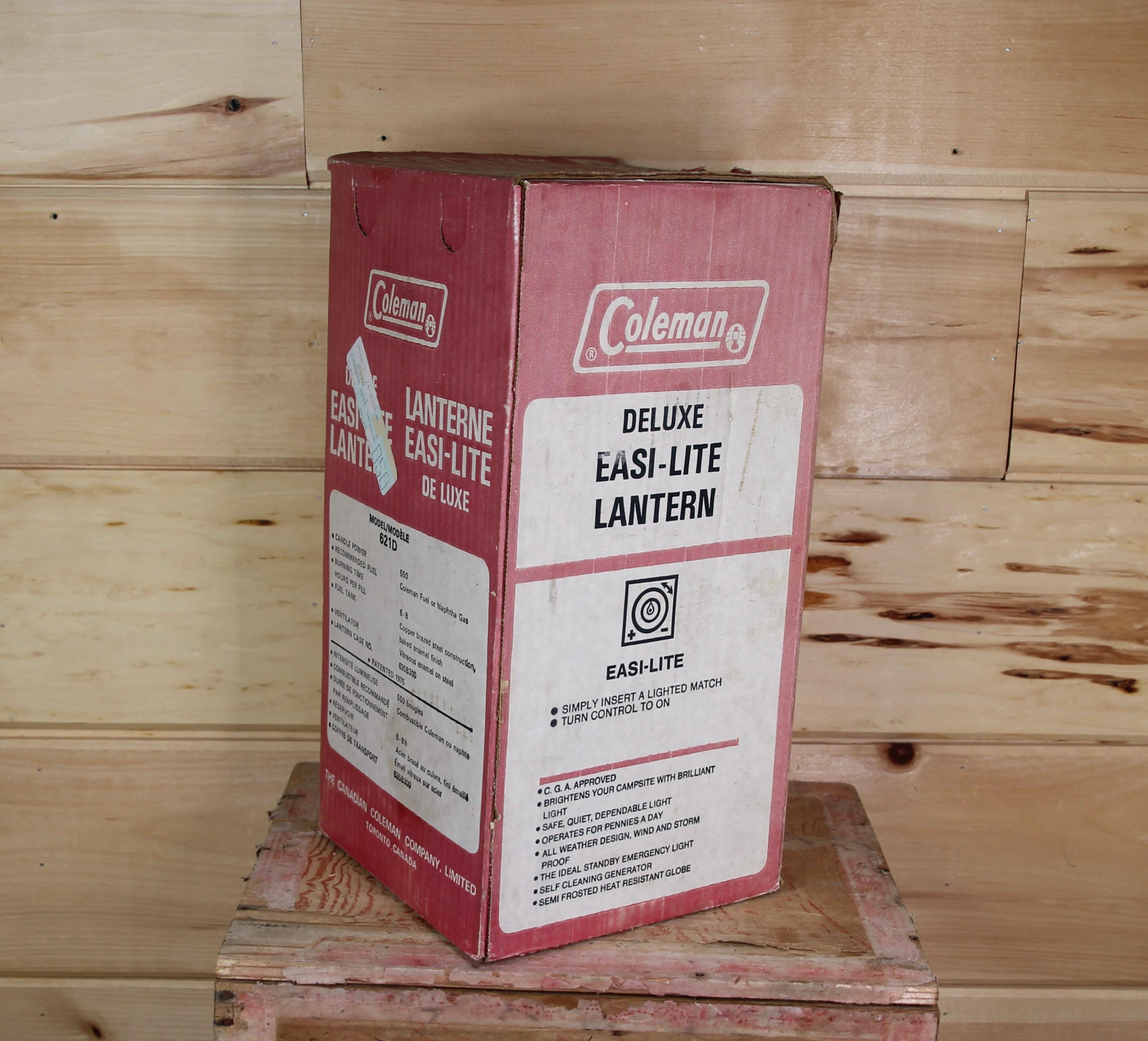 Vintage Coleman Lantern Camping Deluxe Easi-lite Model 621D in
